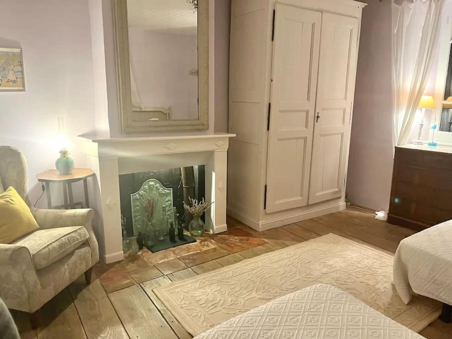 La Maison De Mama C: Charming French Village Home Sainte-Colombe-sur-lʼHers Екстериор снимка